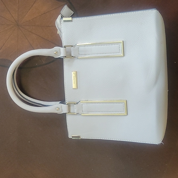 |ALDO| Women Shoulder Bag| Color Taupe with gold| - Picture 2 of 9